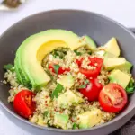 Quinoa-Salat mit Avocado