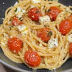 Ofen Feta Pasta - One Pot Spaghetti mit Tomaten Feta Soße
